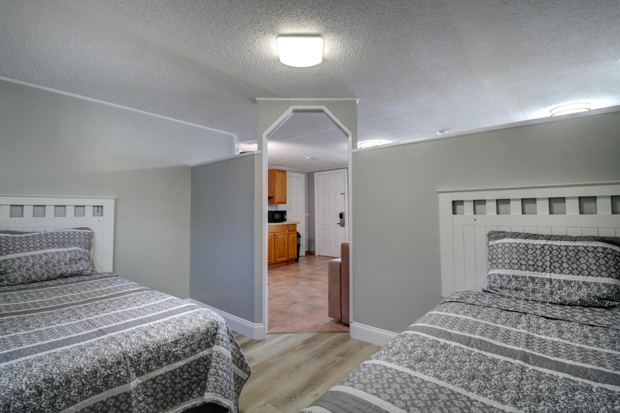 Windrift Motel West Yarmouth Esterno foto